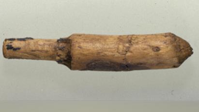 Club-headed arrow from the settlement Holmegård IV in Southern Zealand. The arrow is dated to 6500 BC.