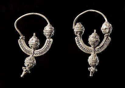 Jewellery in the Viking Age