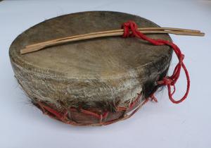 Drum. Photo: Caroline Lillelund. National Museum of Denmark (Inv.no. D.6075a-c)
