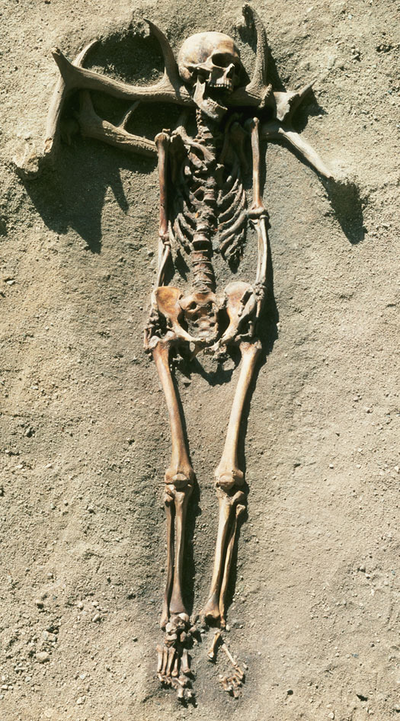 Stone Age hunter burials